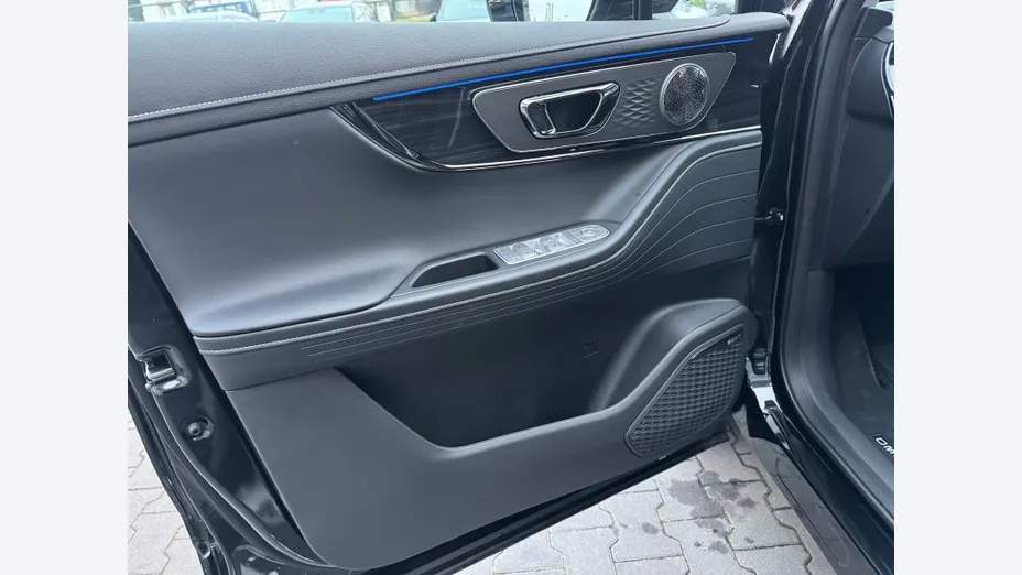 OMODA Omoda 5 Omoda 5 1.5 T-GDI Hybrid Premium DHT