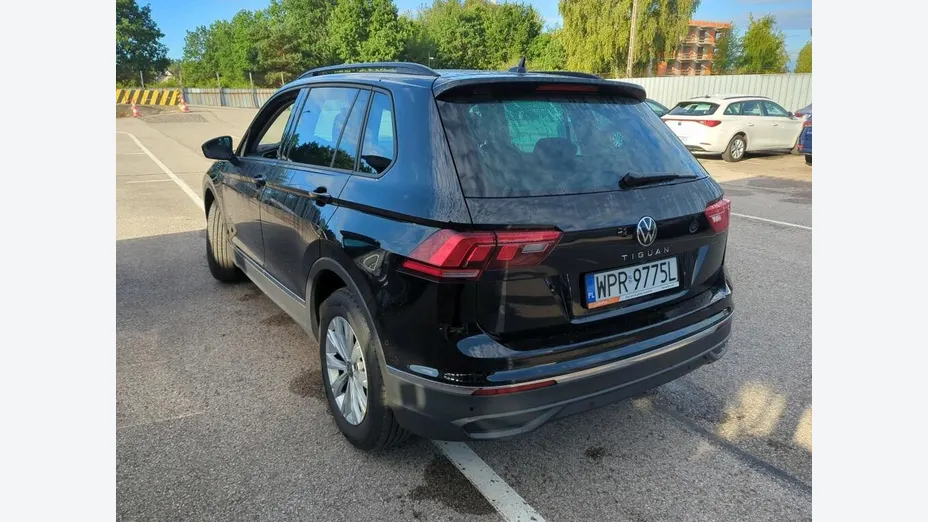 VOLKSWAGEN Tiguan -