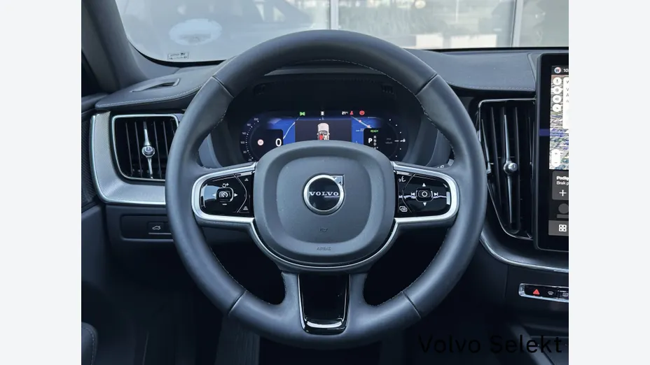 VOLVO XC60 XC60 T8 Plug-In Hybrid AWD Ultra Black Edition aut