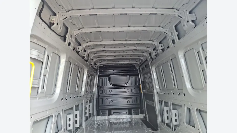 VOLKSWAGEN Crafter Crafter 35 BiTDI (14,4m3) Nowy