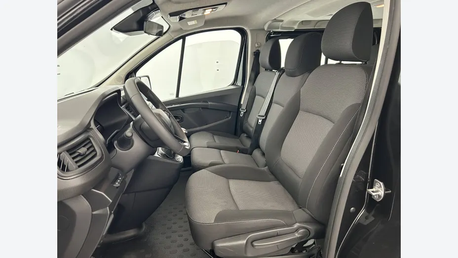 RENAULT Trafic -