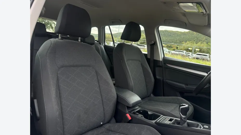 VOLKSWAGEN Golf Golf VIII 2.0 TDI Life