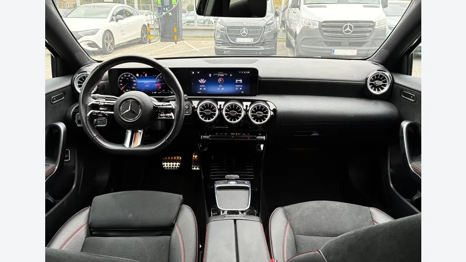 MERCEDES-BENZ A Klasa A 200 7G-DCT