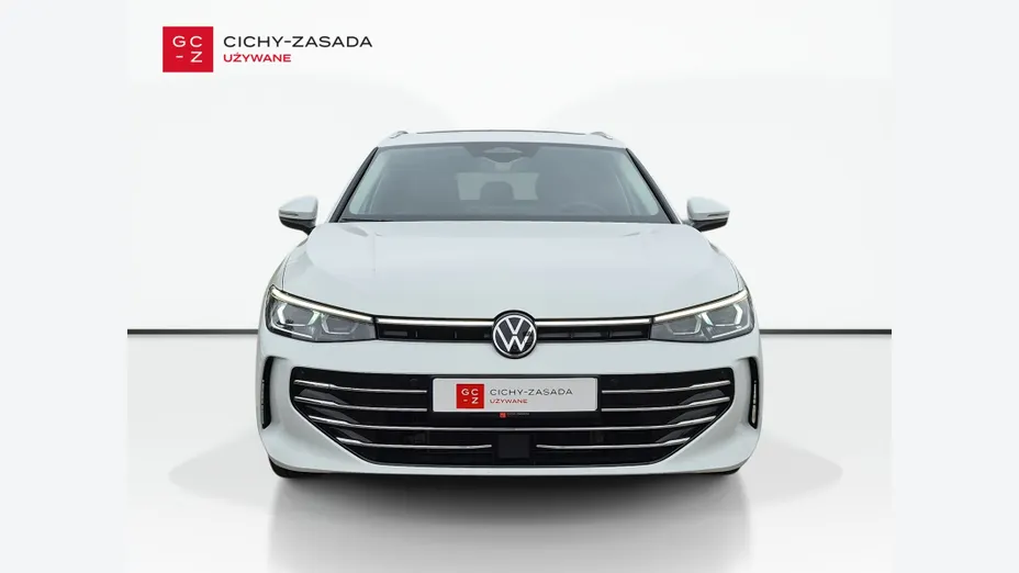 VOLKSWAGEN Passat -