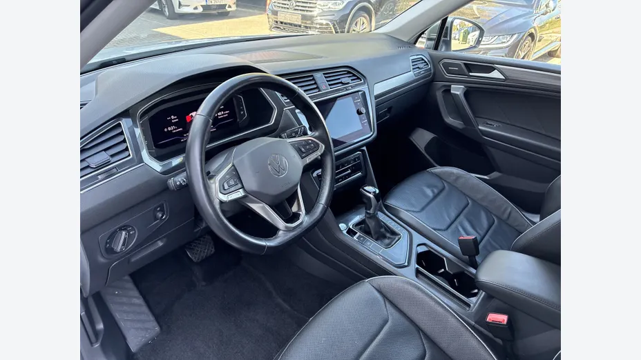 VOLKSWAGEN Tiguan Allspace -