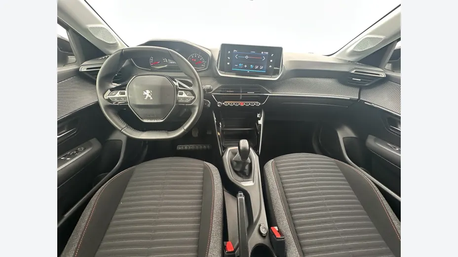PEUGEOT 208 -