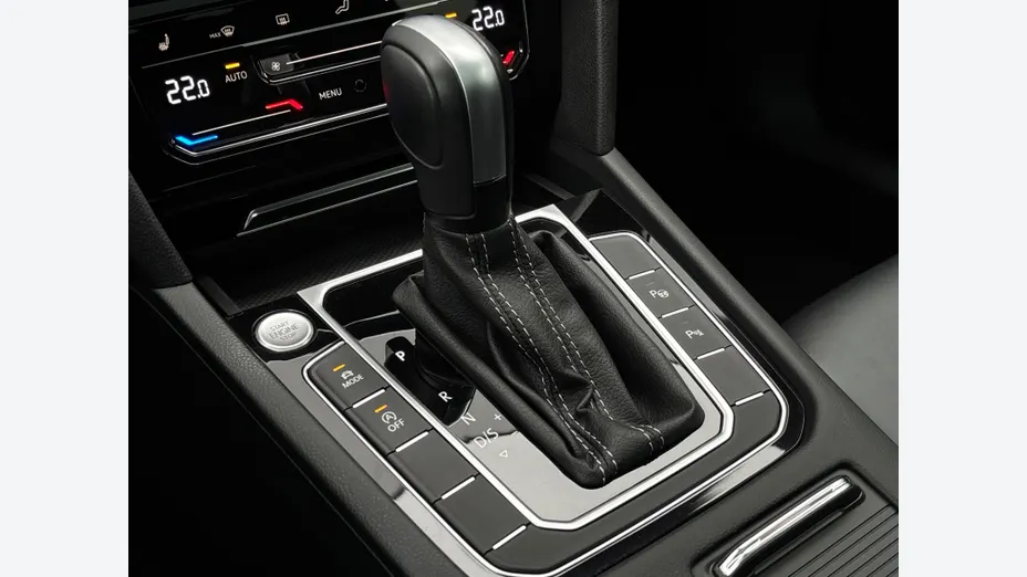 VOLKSWAGEN Arteon Arteon 2.0 TSI R-Line DSG