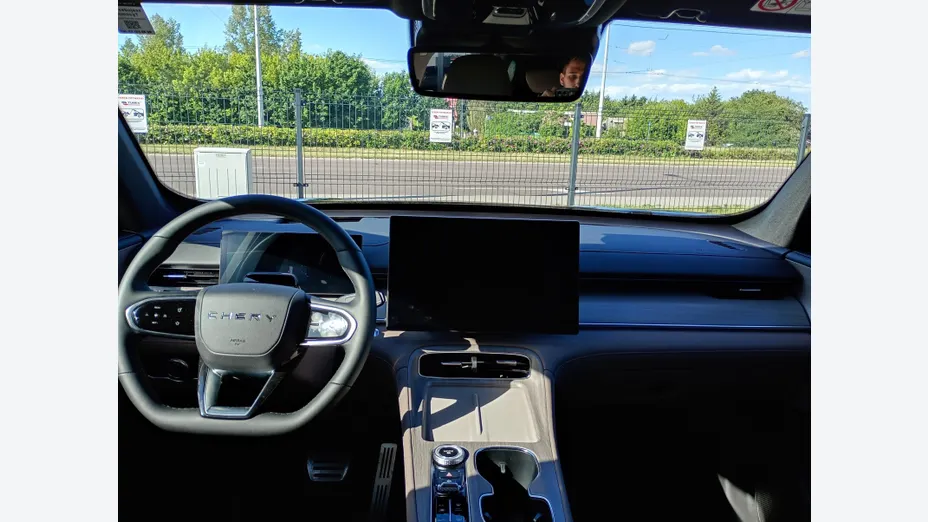 CHERY Tiggo 8 -