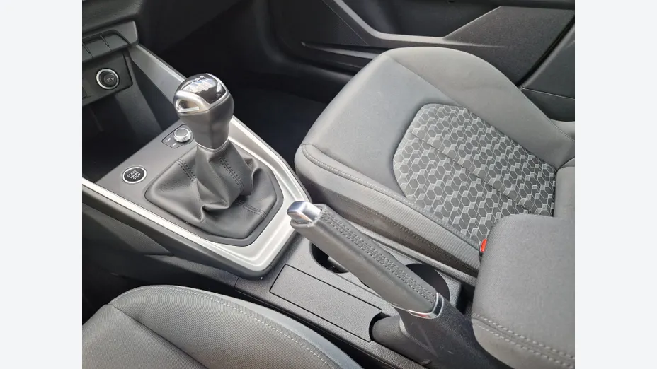 AUDI A1 A1 25 TFSI Advanced