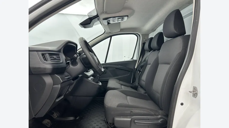 RENAULT Trafic -