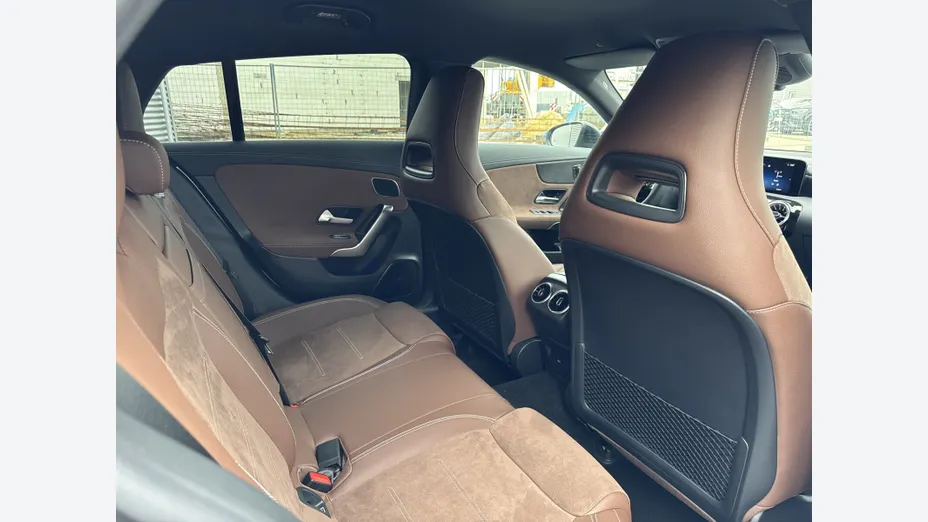 MERCEDES-BENZ CLA CLA 250 mHEV 4-Matic AMG Line 8G-DCT