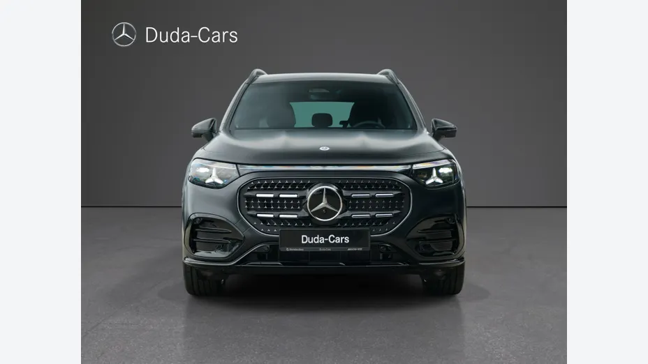 MERCEDES-BENZ GLB -