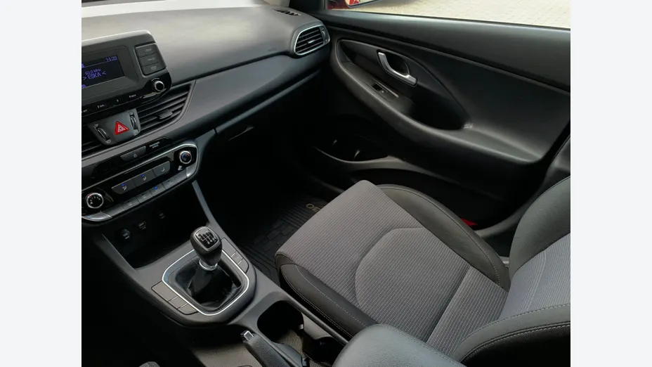 HYUNDAI i30 i30 1.0 T-GDI Modern