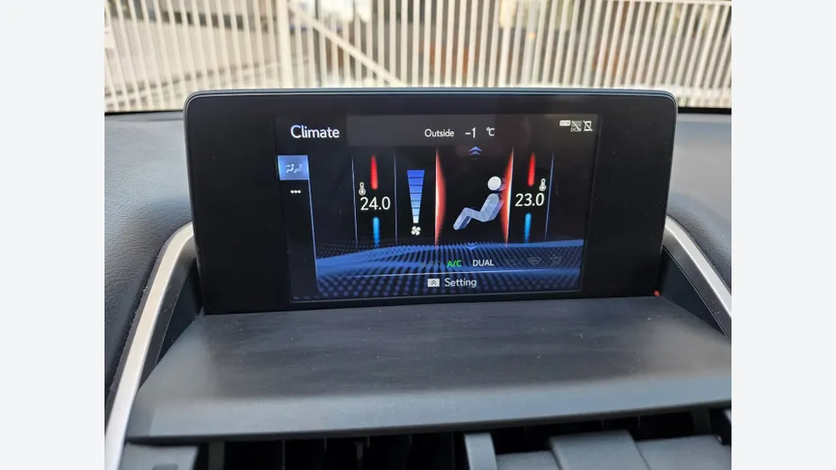 LEXUS NX -