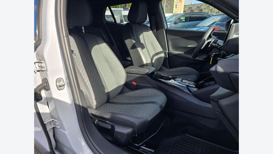 PEUGEOT 2008 2008 PureTech 130 GT S&S EAT8