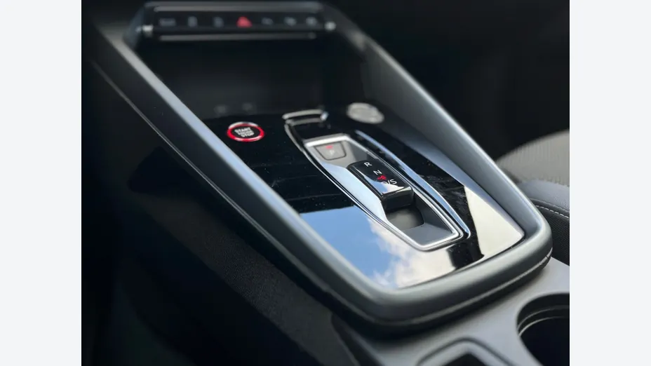 AUDI S3 -