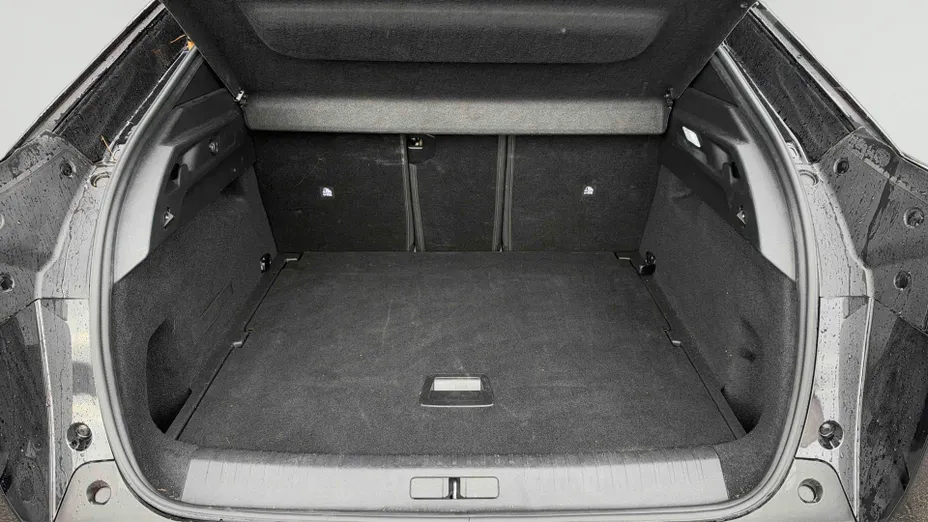 PEUGEOT 3008 -
