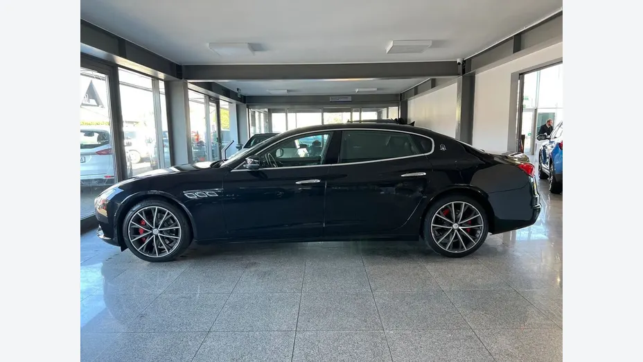 MASERATI Quattroporte -