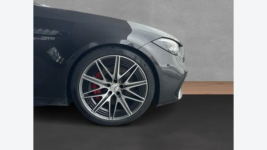 MERCEDES-BENZ C Klasa AMG C 63 S E Performance PHEV 4-Matic