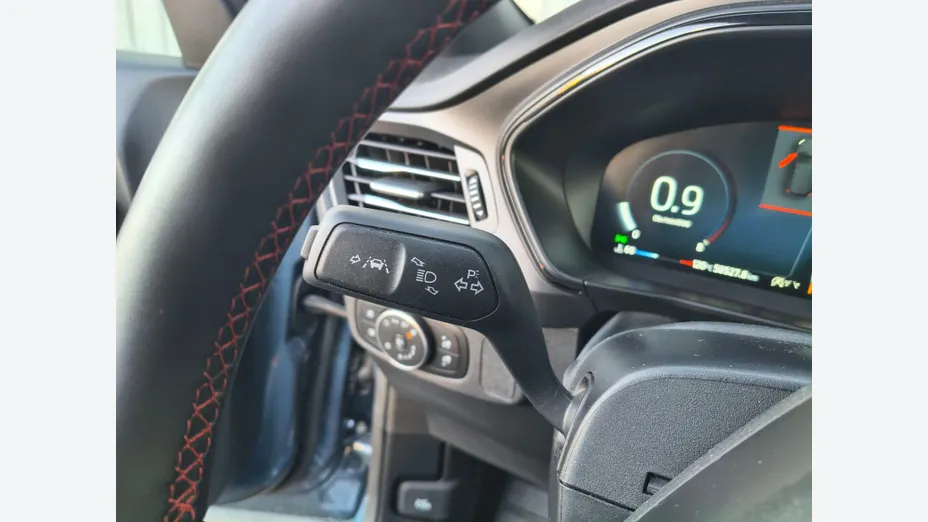 FORD Focus Focus 1.0 EcoBoost mHEV ST-Line Design aut