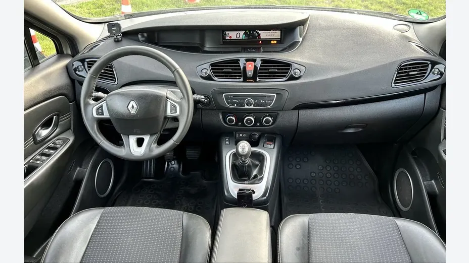 RENAULT Grand Scenic -