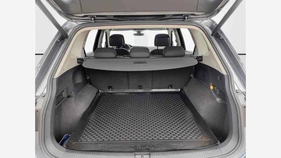 VOLKSWAGEN Tiguan Allspace -