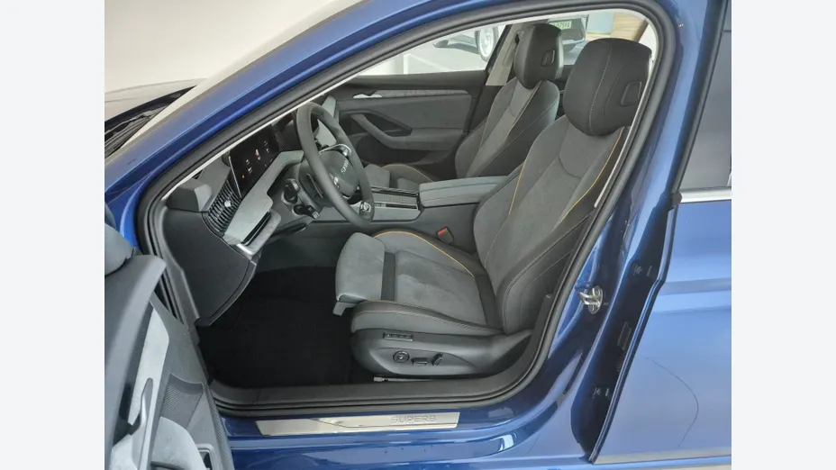 SKODA Superb Superb 1.5 TSI Plug-in Hybrid Edition 130 DSG