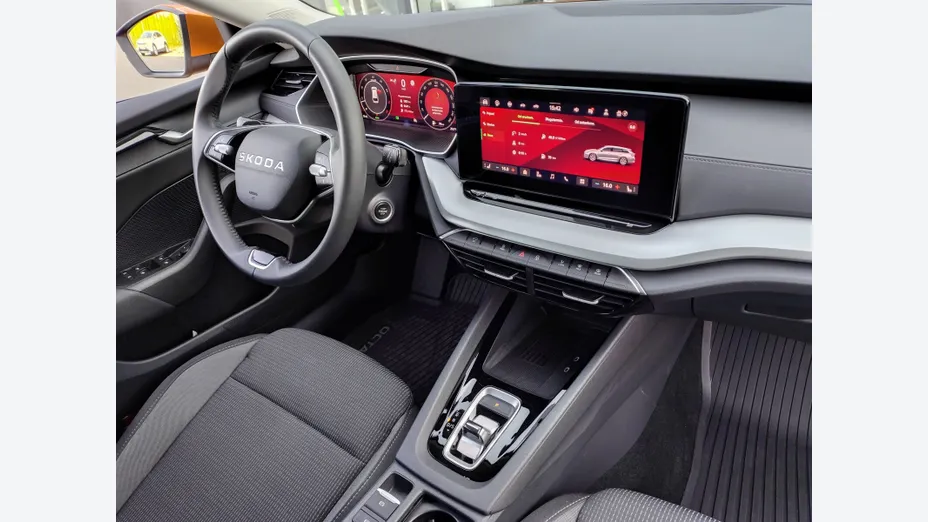 SKODA Octavia -
