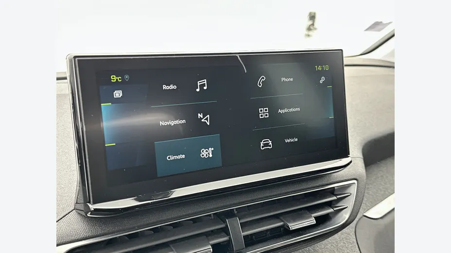 PEUGEOT 3008 -