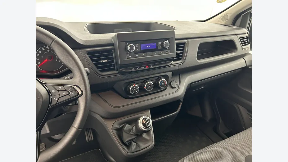 RENAULT Trafic -