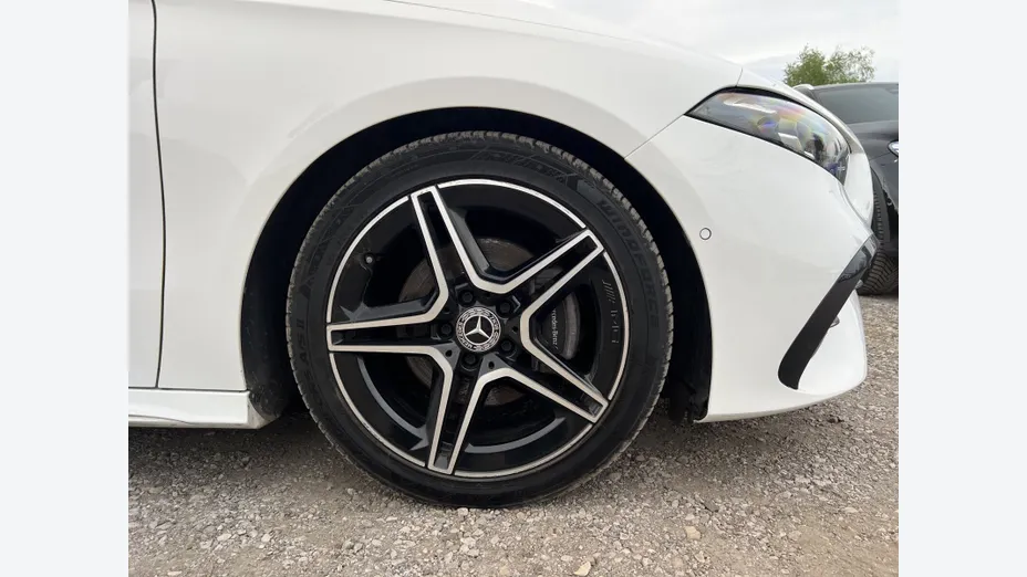 MERCEDES-BENZ A Klasa A 200 AMG Line 7G-DCT