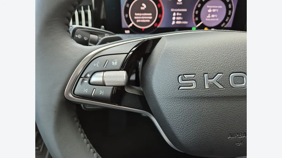 SKODA Superb Superb 2.0 TDI SCR Selection DSG Nowy