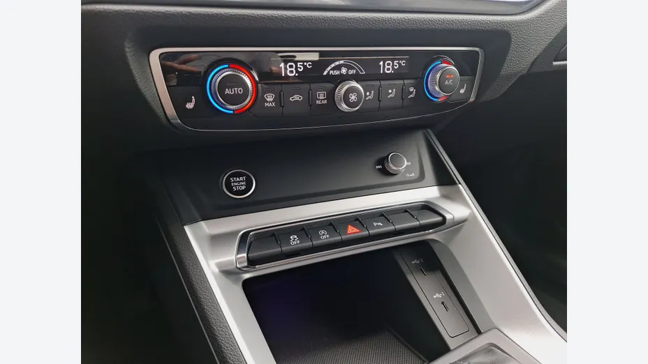 AUDI Q3 Q3 35 TFSI mHEV Advanced S tronic