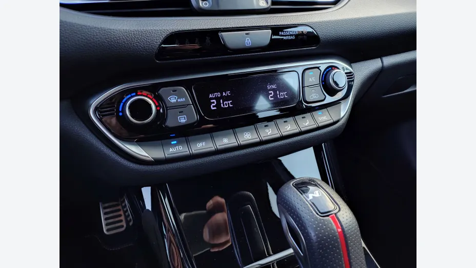 HYUNDAI i30 i30 1.5 T-GDI 48V N-Line DCT