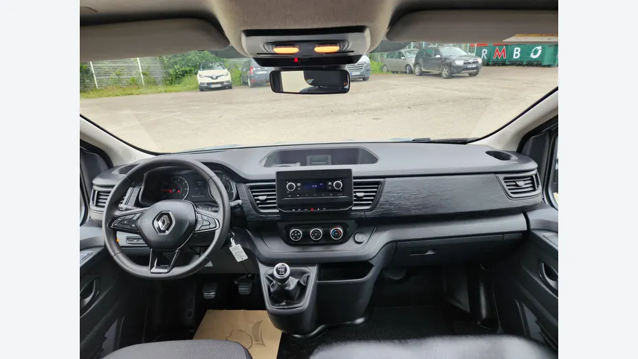 RENAULT Trafic -