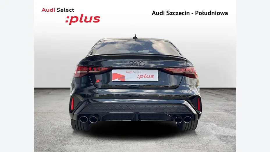 AUDI S3 -