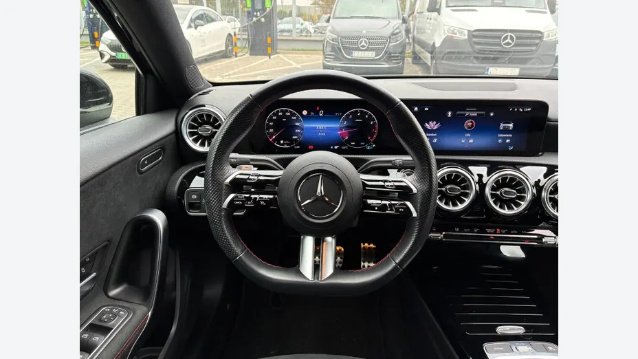 MERCEDES-BENZ A Klasa A 200 7G-DCT