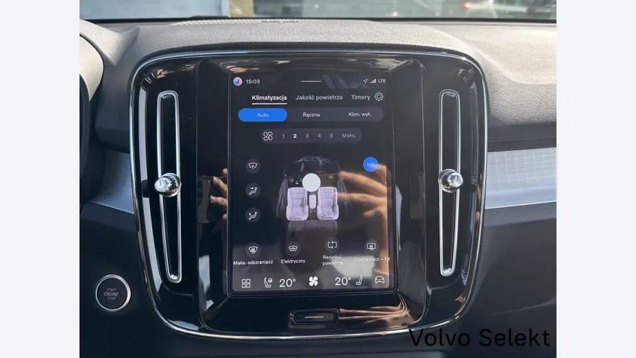 VOLVO XC40 XC40 B3 Plus Dark aut