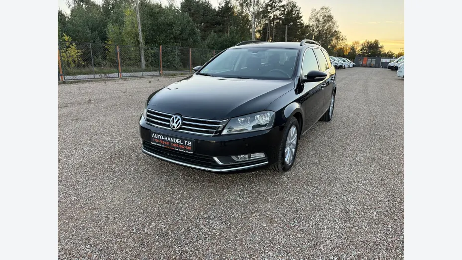 VOLKSWAGEN Passat -