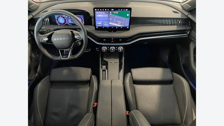 SKODA Superb Superb 2.0 TSI Sportline DSG