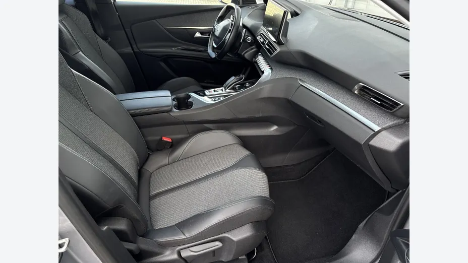PEUGEOT 3008 3008 1.2 PureTech Allure Pack S&S EAT8