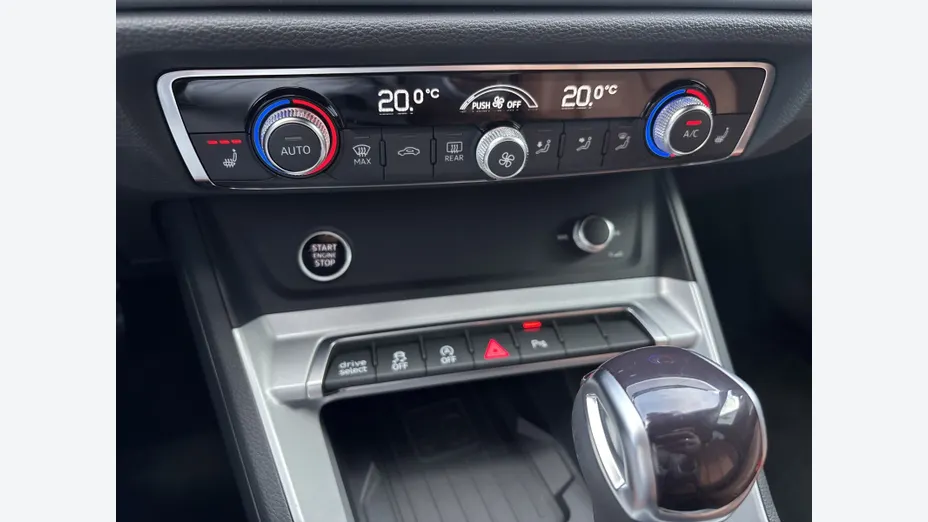 AUDI Q3 Sportback -