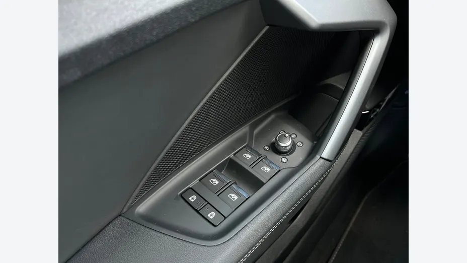 AUDI S3 -