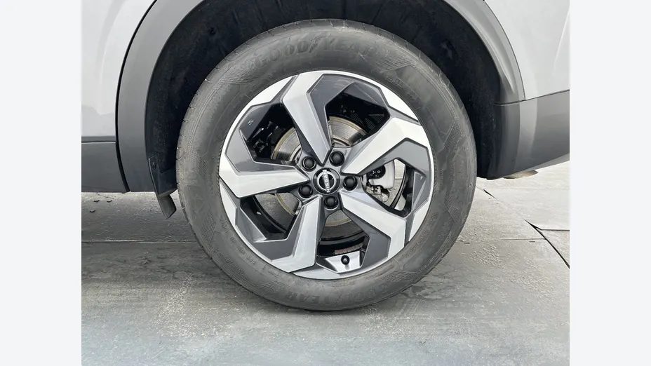 NISSAN Qashqai -