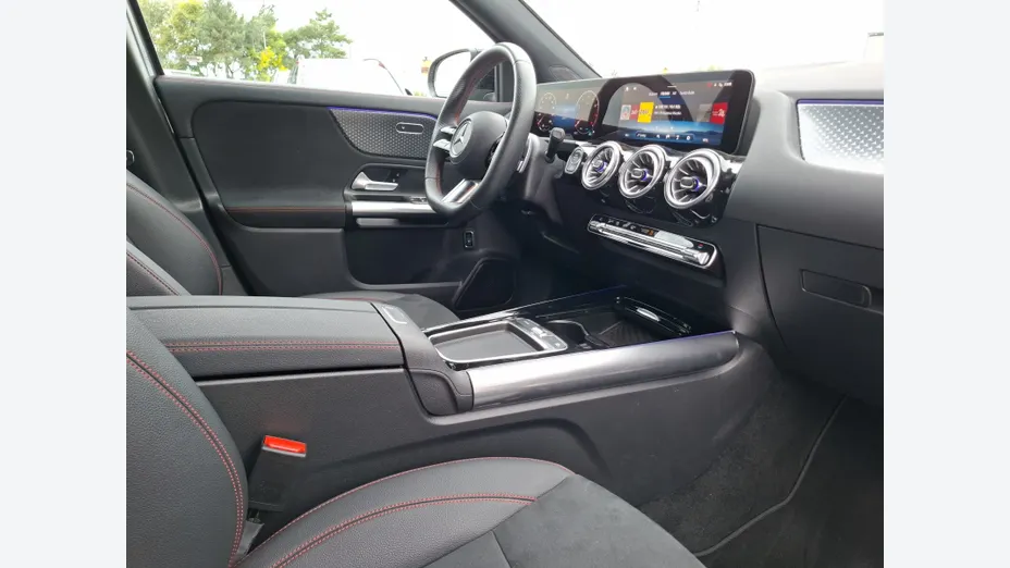 MERCEDES-BENZ GLA GLA 220 mHEV 4-Matic AMG Line 8G-DCT