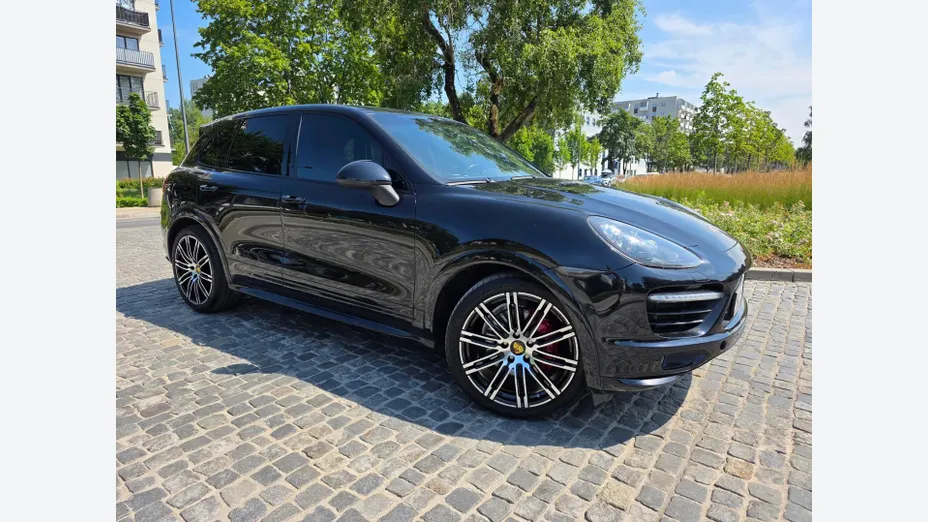 PORSCHE Cayenne -