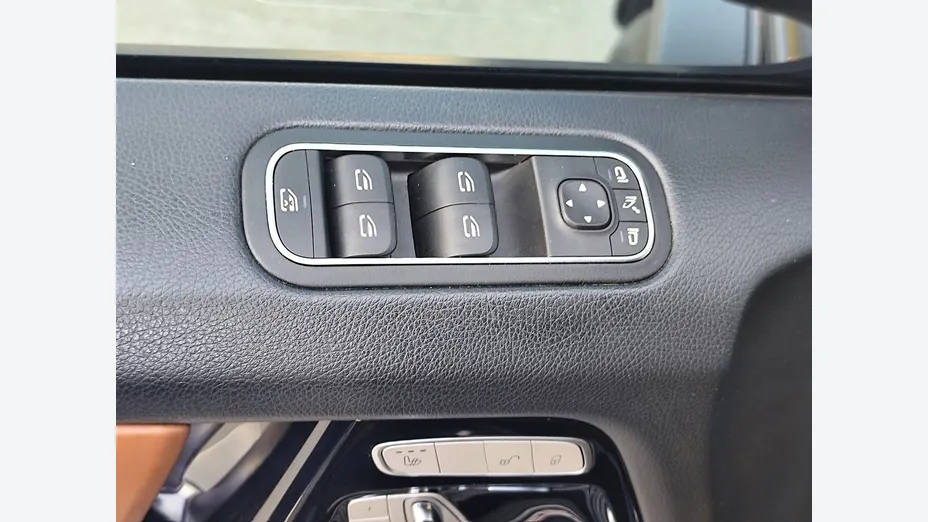 MERCEDES-BENZ Klasa G -