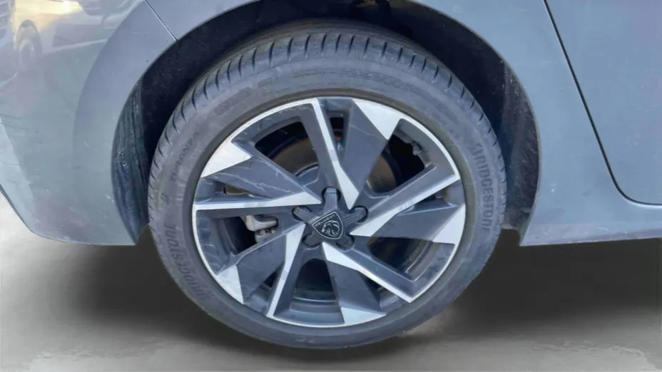 PEUGEOT 308 -