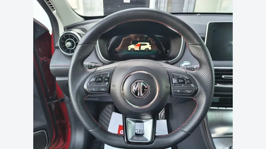 MG HS HS 1.5 T-GDI Exclusive DCT