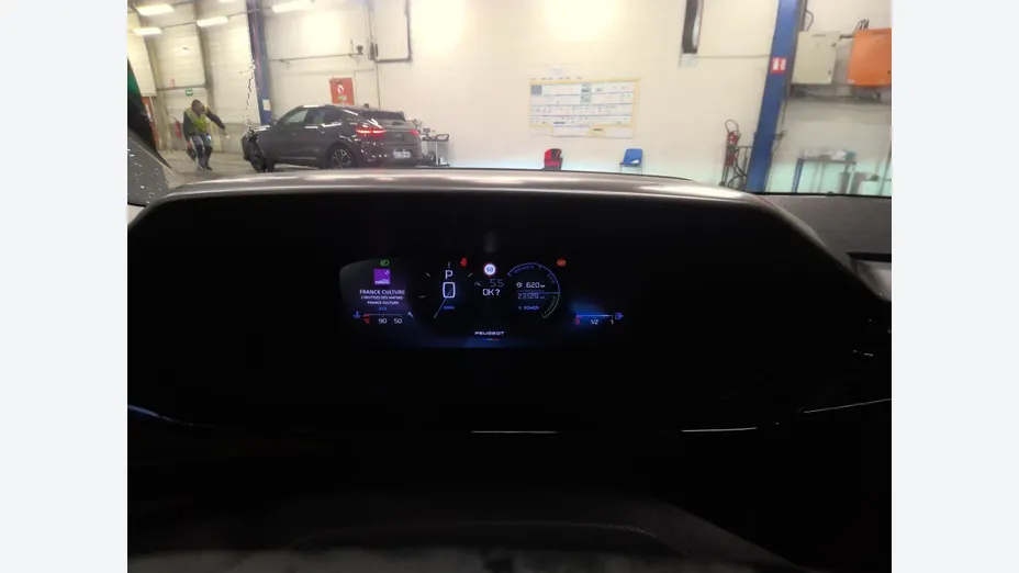 PEUGEOT 308 -